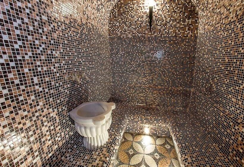 هتل Marton Cherepovetskaya