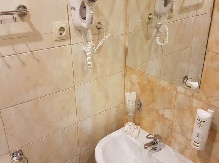 هتل Marton Cherepovetskaya