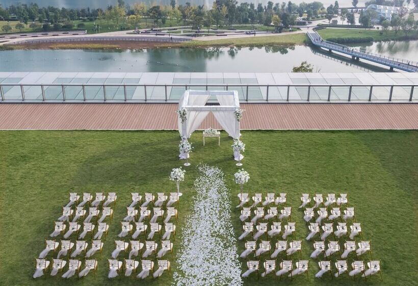 Meixi Lake Hotel, A Luxury Collection Hotel, Changsha