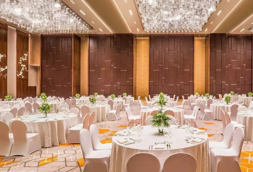 Meixi Lake Hotel, A Luxury Collection Hotel, Changsha