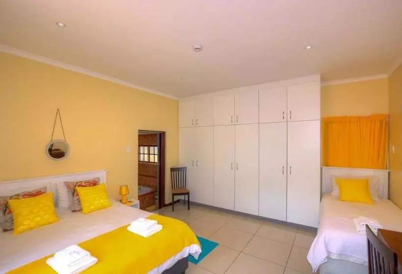 پانسیون Amanzi Guest House