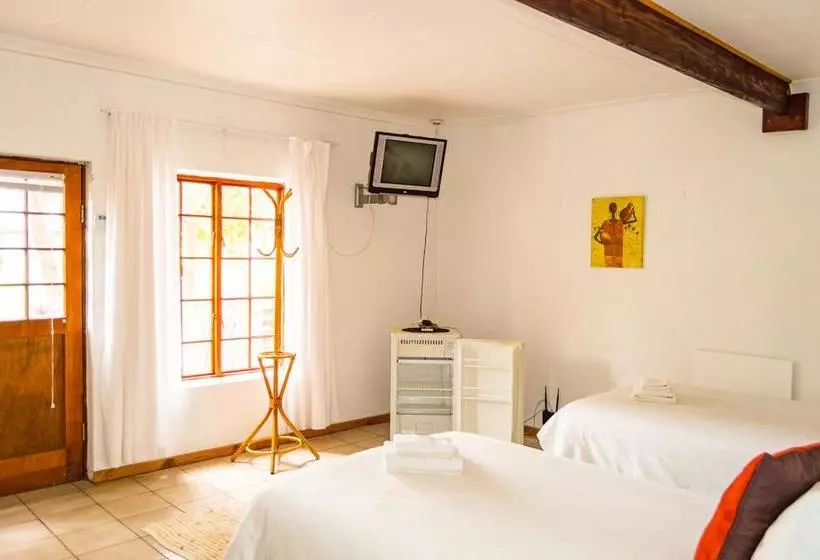 پانسیون Amanzi Guest House