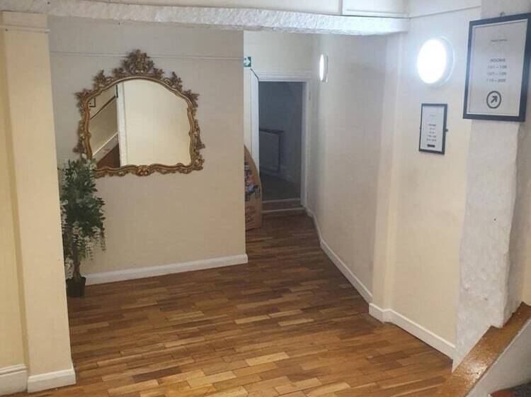 بنسيون The Tudor House