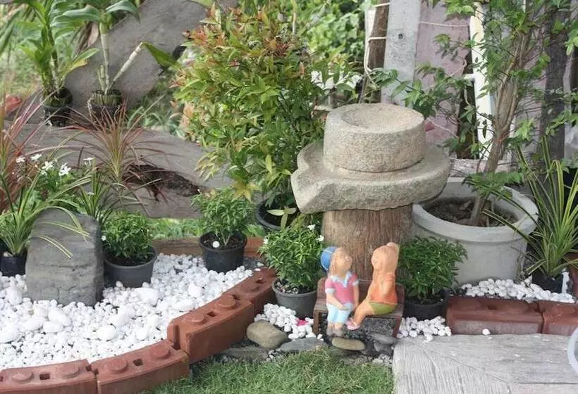 ペンション Just Chilling Home