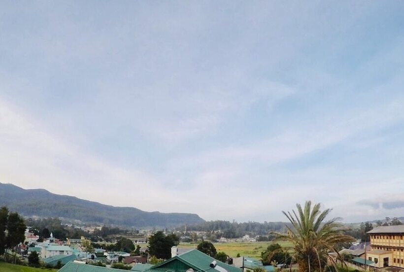 פנסיון New Royal Mount