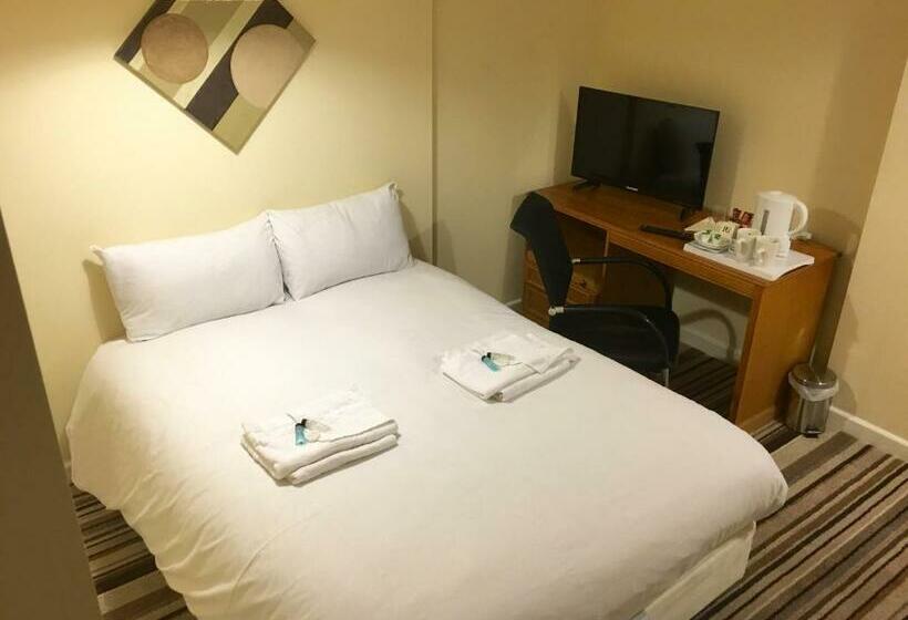 بنسيون The Tudor House