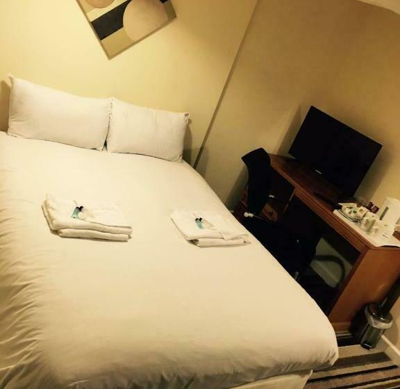 بنسيون The Tudor House