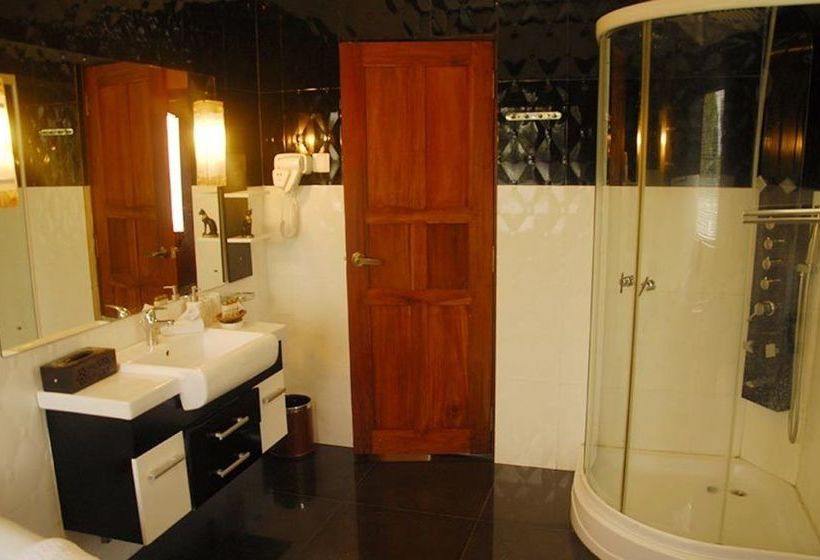 리조트 Bandagiri Village