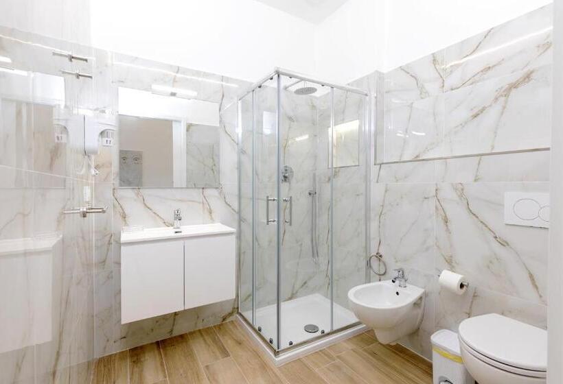 بنسيون Affittacamere Elena