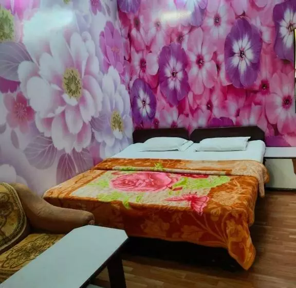 ユースホステル Raj Bed And Breakfast Near Tajmahal