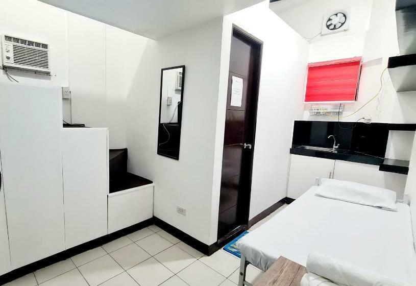 Hostel Dasma Lofts Hotel Near Dela Salle Dasma