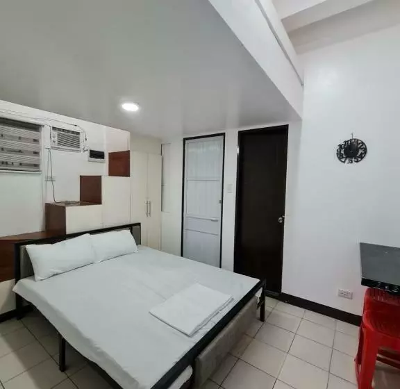 ユースホステル Dasma Lofts Hotel Near Dela Salle Dasma