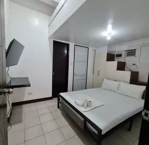 ユースホステル Dasma Lofts Hotel Near Dela Salle Dasma