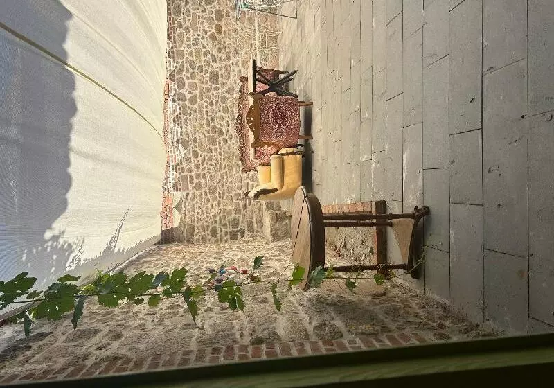 Asclepius Boutique Hotel & Cafe