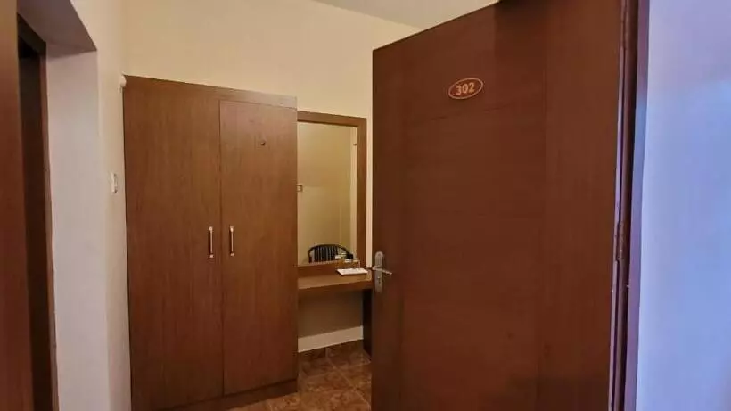 Aamiaismajoitus (B&B) Tiger Land Cottage