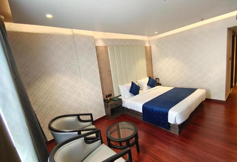 The Emerald Hotel & Siya Milan Banquets