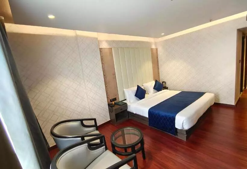 The Emerald Hotel & Siya Milan Banquets