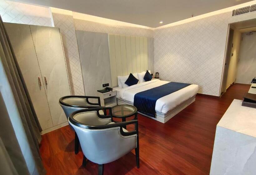 The Emerald Hotel & Siya Milan Banquets