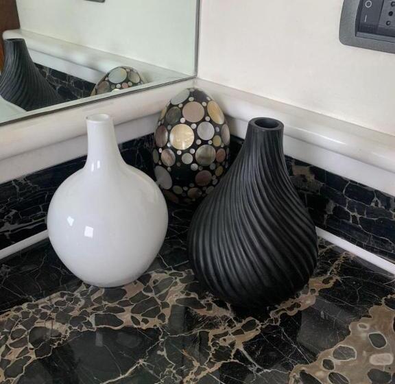 צימר Airport Bea Rooms