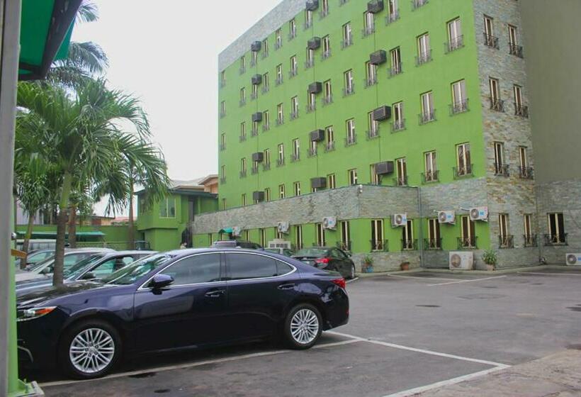 هتل Etraver Hospitality