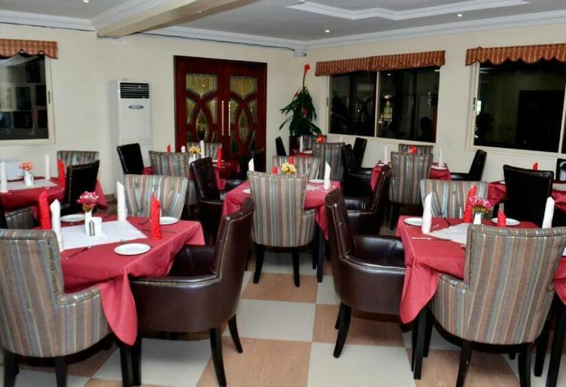 هتل Etraver Hospitality