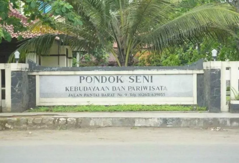 ホテル Pondok Seni Pangandaran By Jaswita Jabar