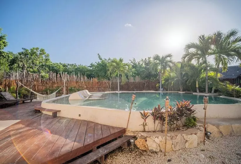 Hotelli Selvaluz Tulum Resort & Spa