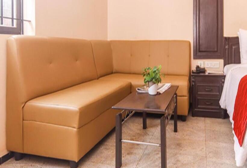 בית מלון כפרי Vinayaga Excellency Tiruppur