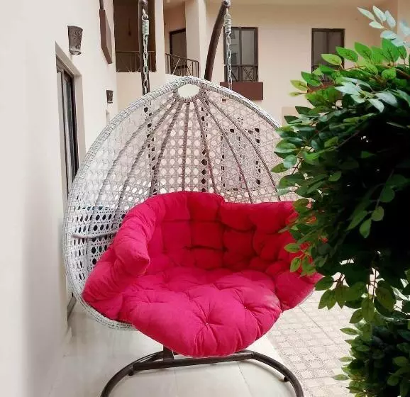 Aqua Tropical Resort, El Guana 15,alahyaa