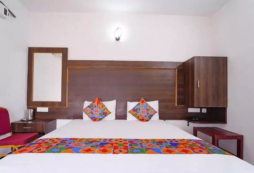 Aamiaismajoitus (B&B) Fabhotel Aranmanai   Nr Brookefields