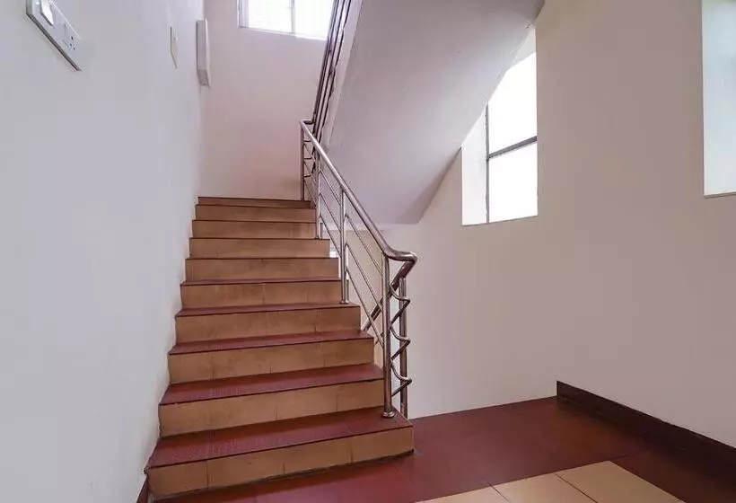 Aamiaismajoitus (B&B) Fabhotel Aranmanai   Nr Brookefields