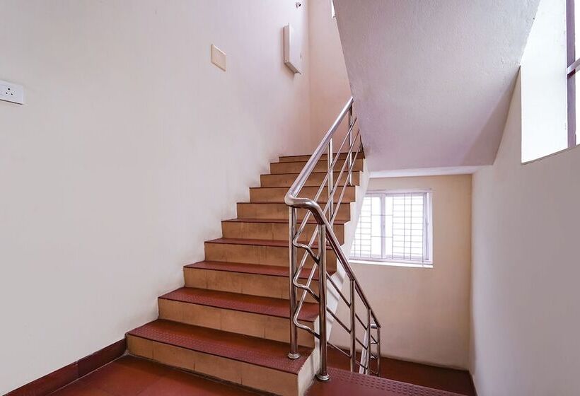 צימר Fabhotel Aranmanai   Nr Brookefields