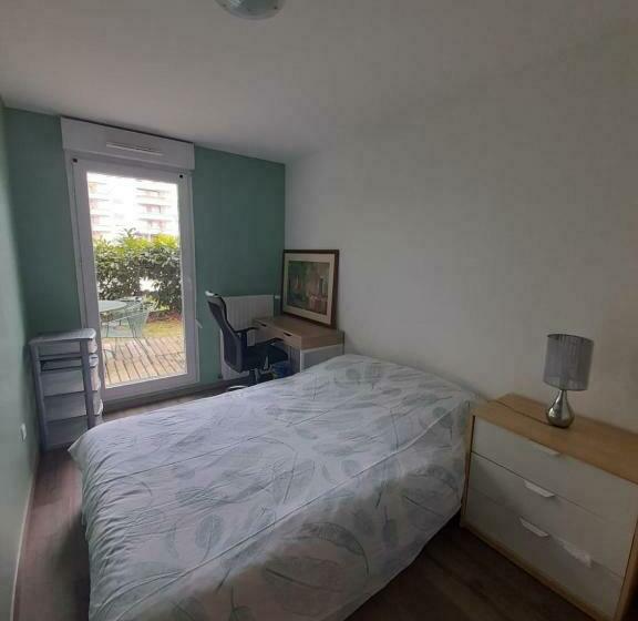 צימר 1 Chambres Pour 2 Personnes Avec 2 Salles De Bains Communes Chez L Habitant