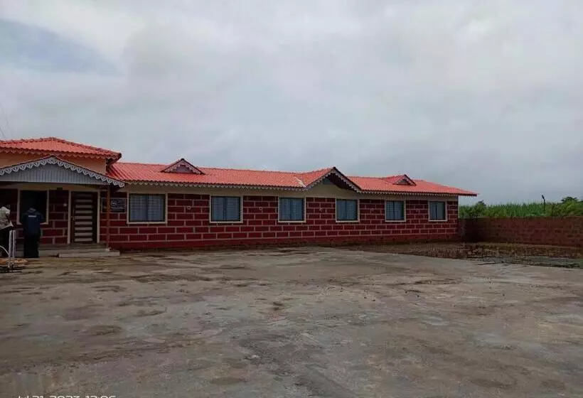 ホテル Nakshatra Resort