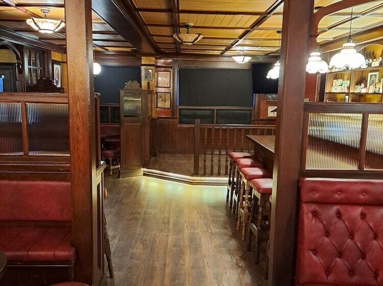 فندق The Coachmans Inn