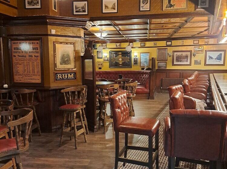 فندق The Coachmans Inn