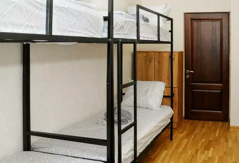 Kenut Hostel