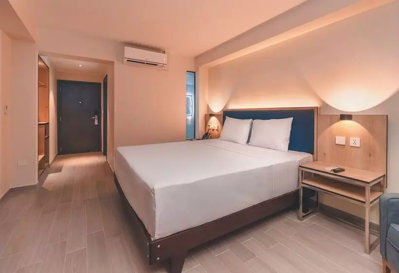 Lyz Business Hotel Piura