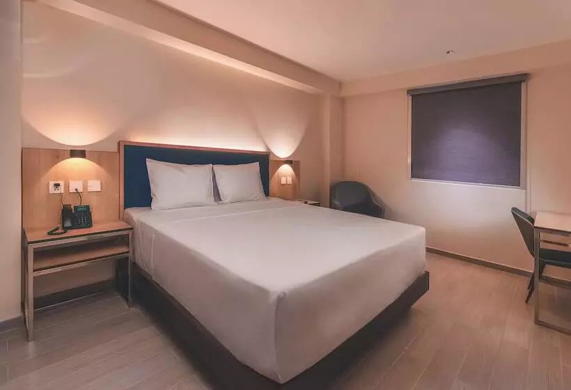 Lyz Business Hotel Piura