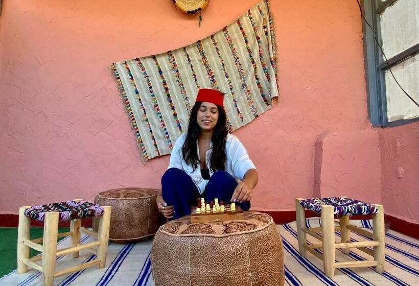 הוסטל Dar Oussama