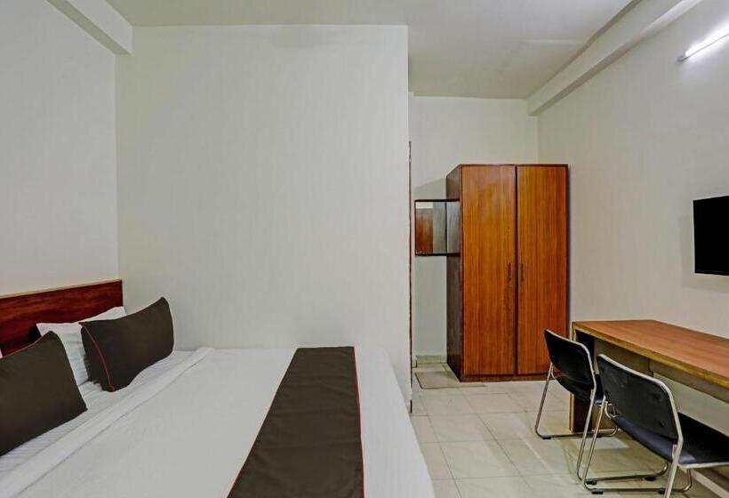 Collection O Hotel Aditya Inn