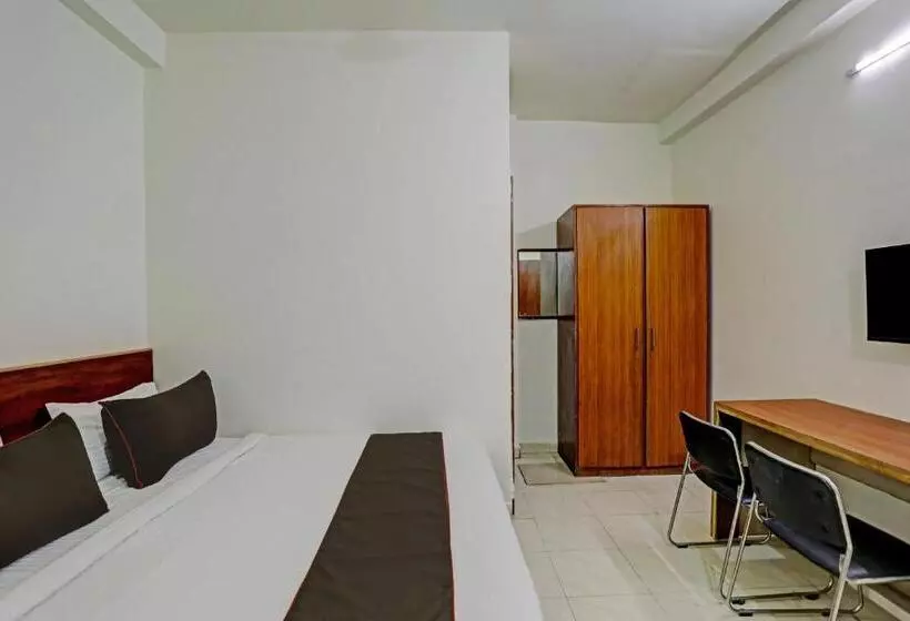 Collection O Hotel Aditya Inn