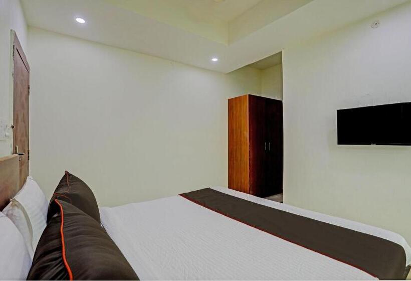 Collection O Hotel Aditya Inn