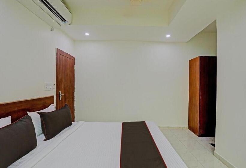 Collection O Hotel Aditya Inn