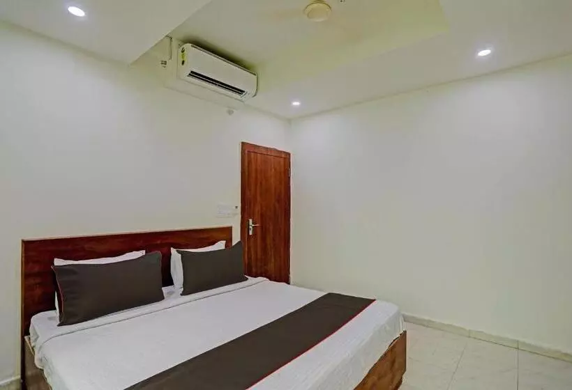 Collection O Hotel Aditya Inn