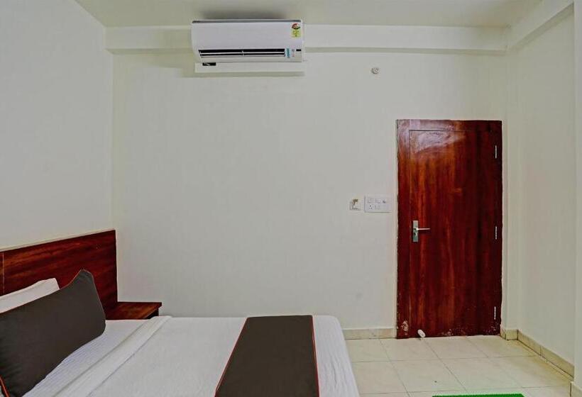 Collection O Hotel Aditya Inn