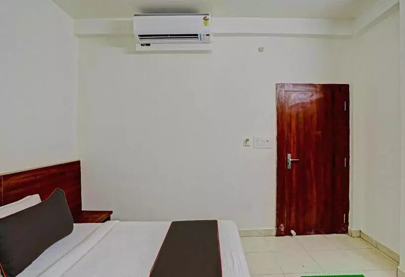 Collection O Hotel Aditya Inn