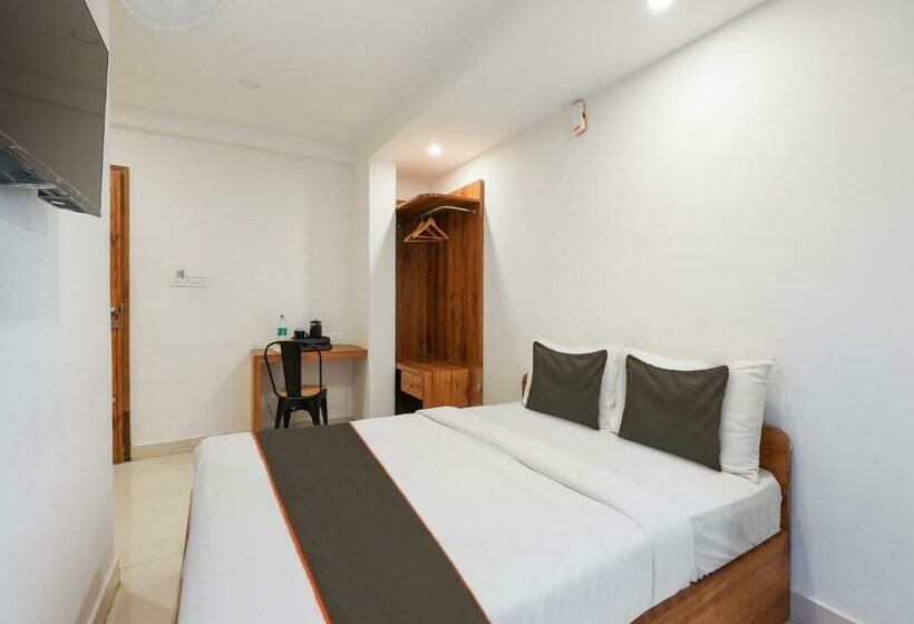 בית מלון כפרי Collection O M&m Hospitality Kiap Airport Back Gate