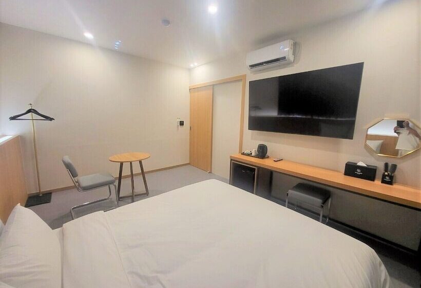 בית מלון כפרי Leo