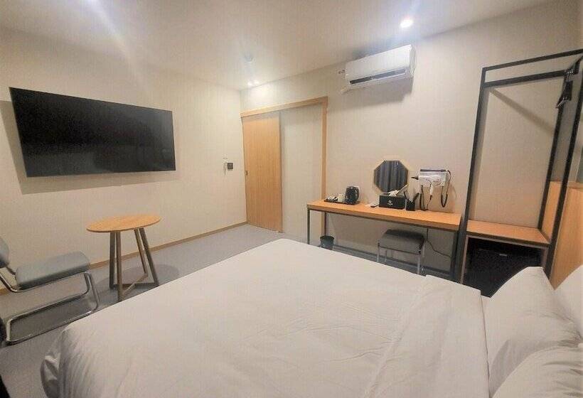 בית מלון כפרי Leo